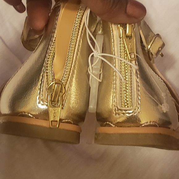 Gold Sandals - Picture 3 of 6